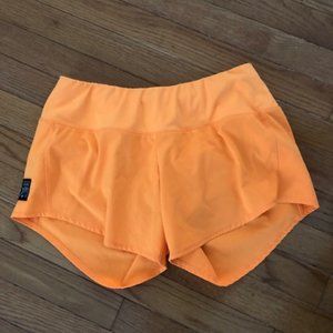 EUC Oiselle MAC Rogas size 4 Snap